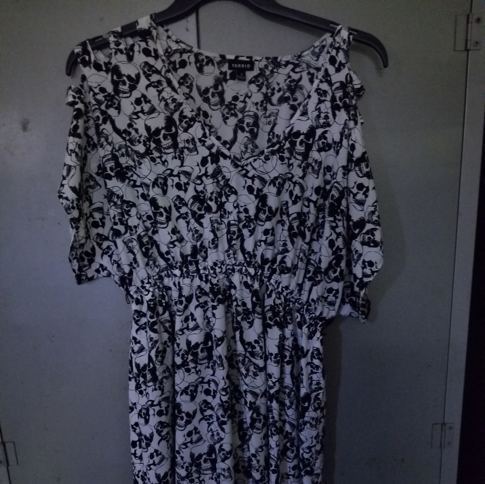 Torrid skull summer dress 1